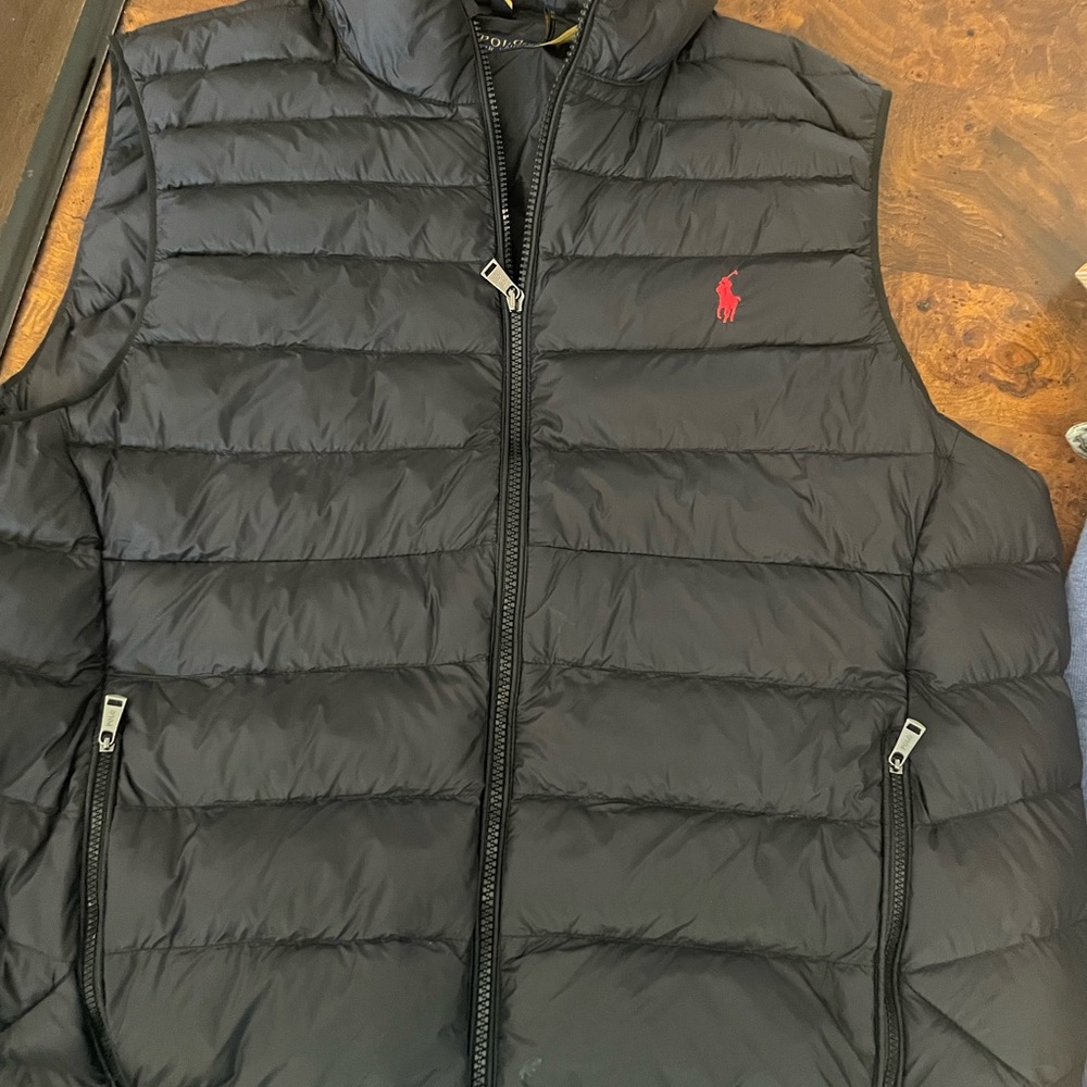 Polo vest